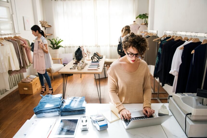 How to Grow a Small Business Faster Using Smart Online Strategies